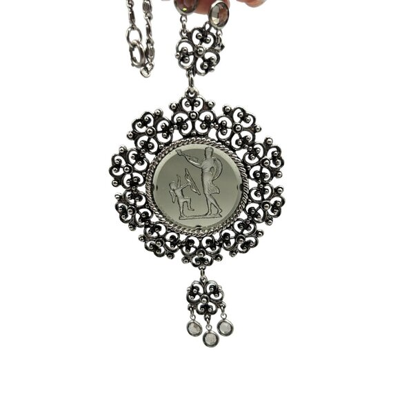Vintage Goldette Intaglio Cameo Necklace Reverse Glass Gray Silver Tone Chain - Picture 1 of 9